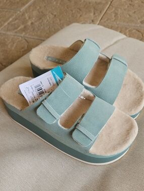 REEF Ojai Ciara Faux-Fur Lined Platform Slides Sandals In Frosty Green